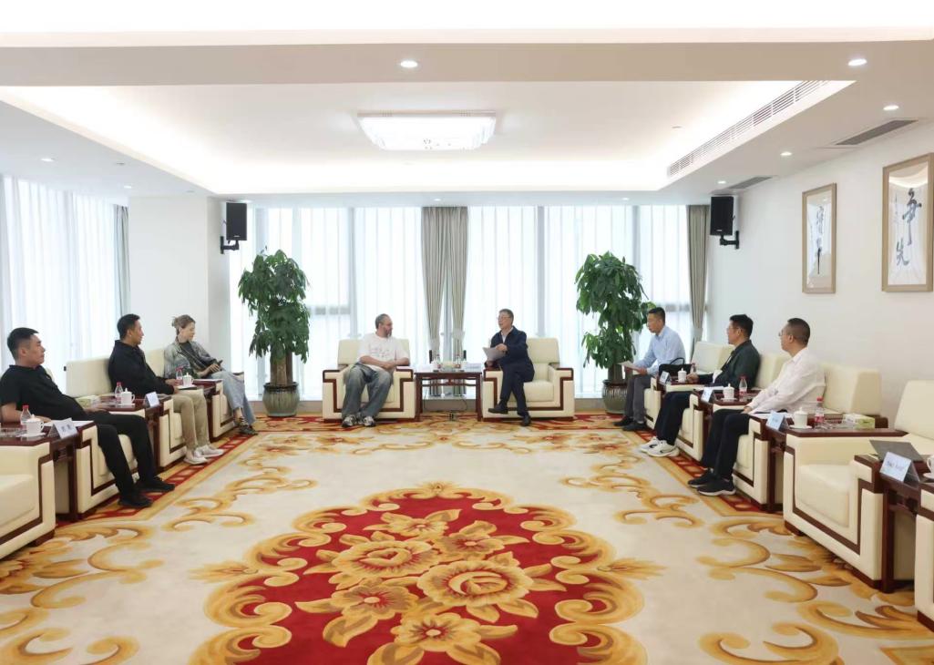 2025.10.27-俄罗斯粤商会会长赴中铁十二五局总部开展考察交流